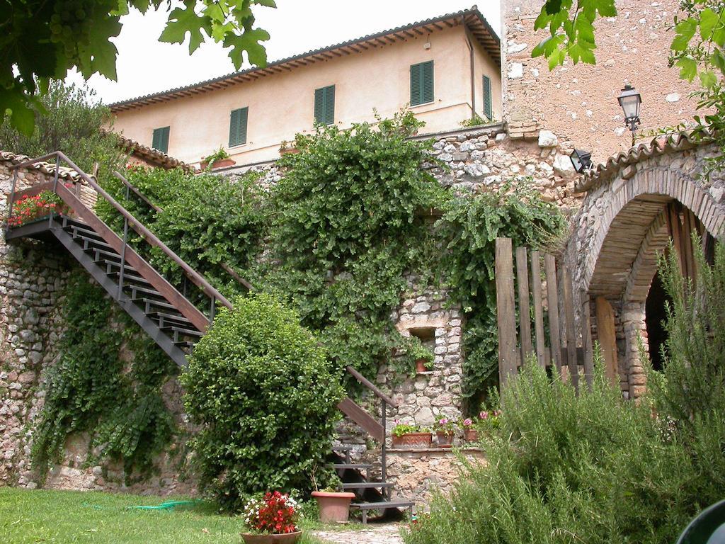 Agriturismo I Mandorli Trevi Exterior photo